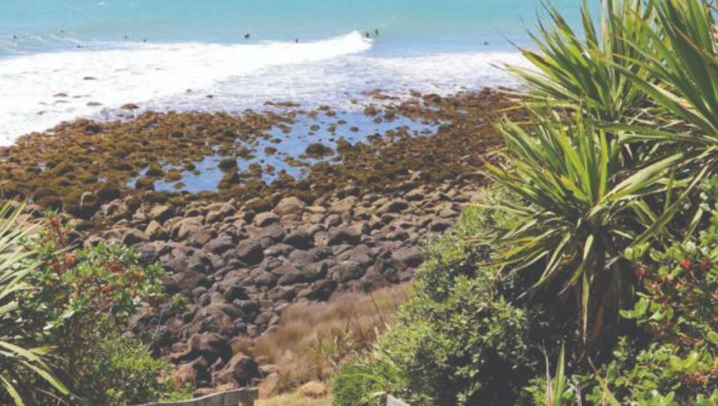 Raglan surf beach