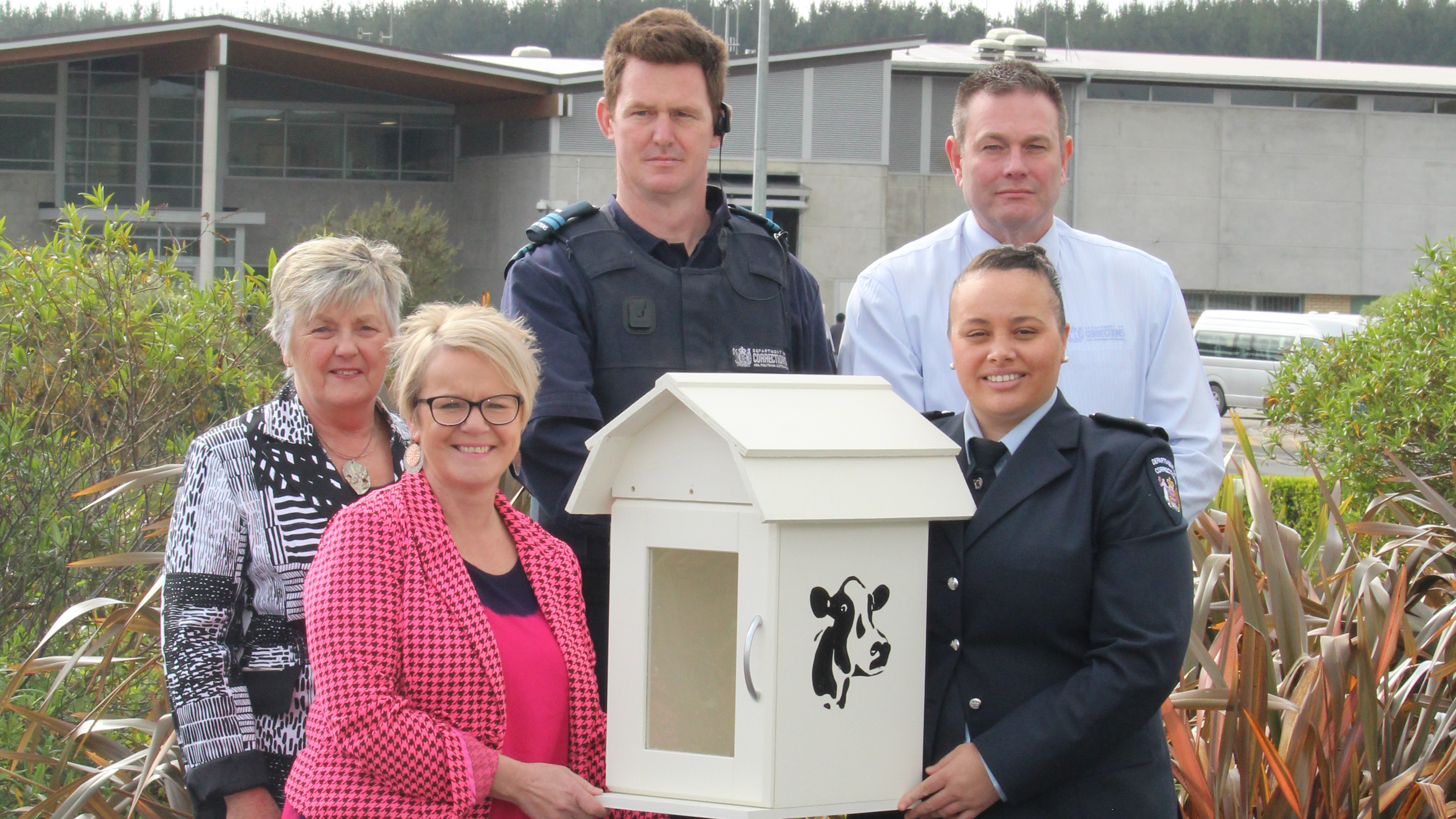 Little library presented to Council staff at Spring Hill Corrections Facility 018